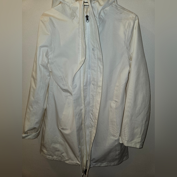 Swiss Tech Rain Jacket - Picture 10 of 14